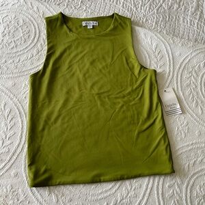 NWT Bright Green Women's Top
